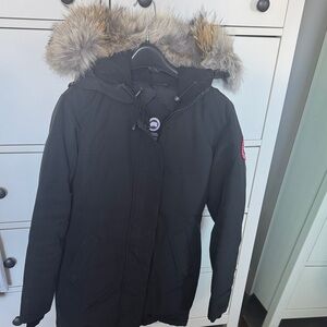 Canada Goose Women’s Black Parka with detachable Fur Hood
